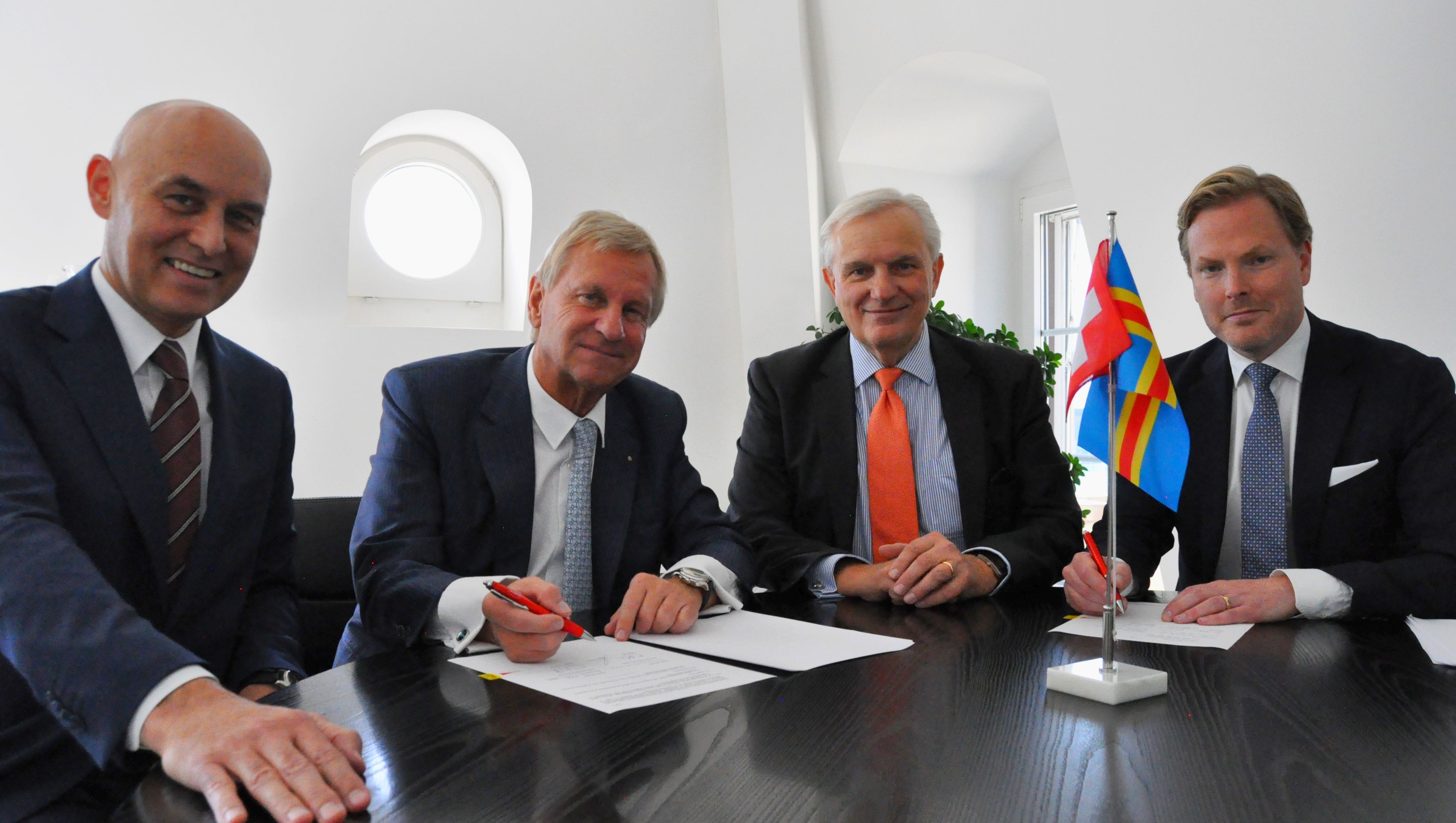 Wolfgang Bliem CEO and Guido Egli Chairman of the Board Grand Casino Luzern AG Jan-Mikael von Schantz Chairman of the Board and Christer Fahlstedt CEO of Paf