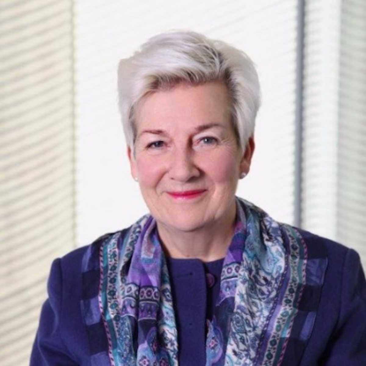 Jane Jee, Kompli-Global