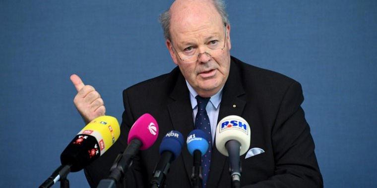 Grote called on German politicians to "take every opportunity" to regulate online gambling